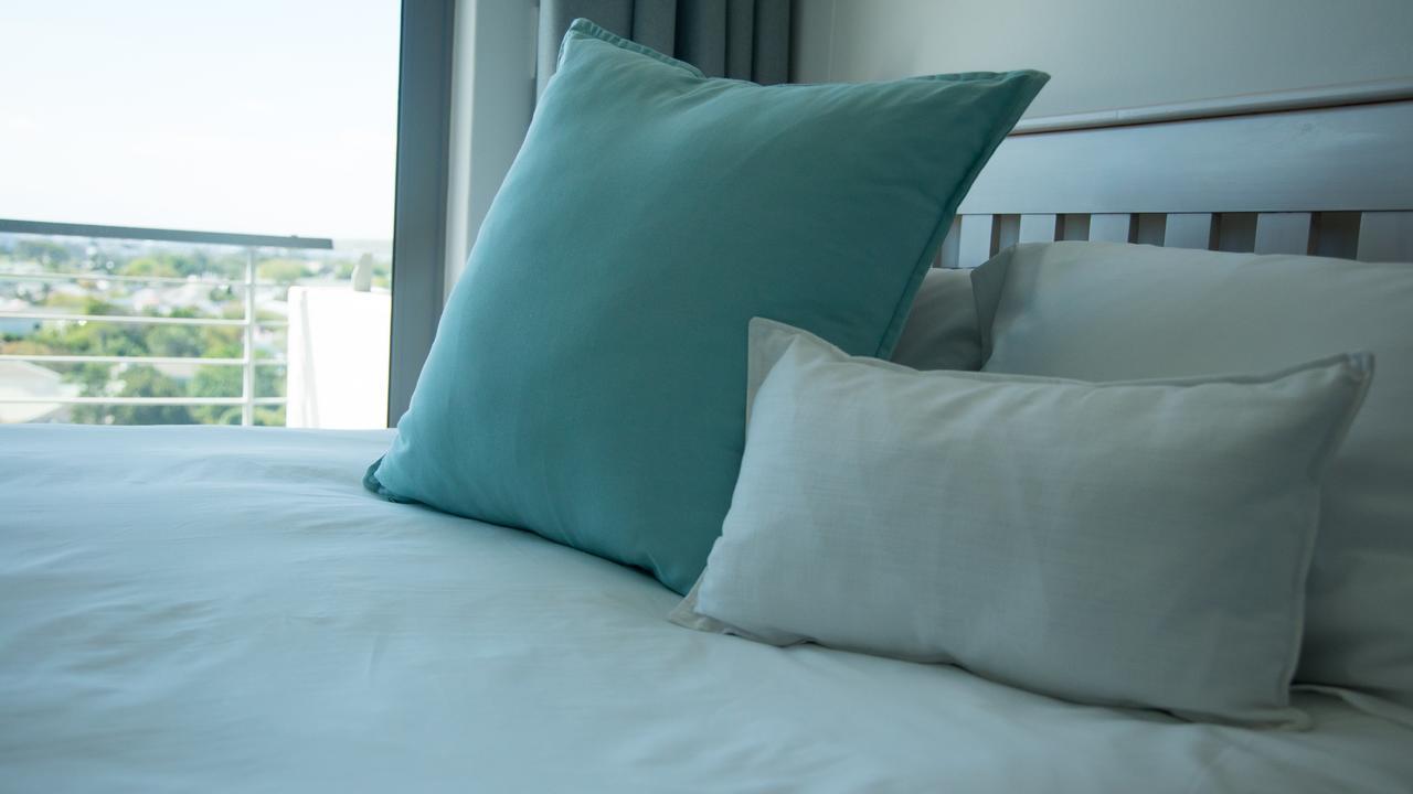 The Quadrant Apartments Le Cap Extérieur photo